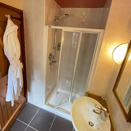 High Trenhouse Herberg Settle