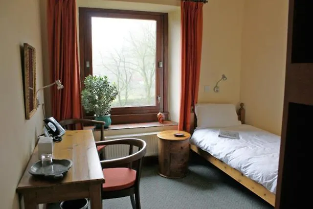 High Trenhouse Settle